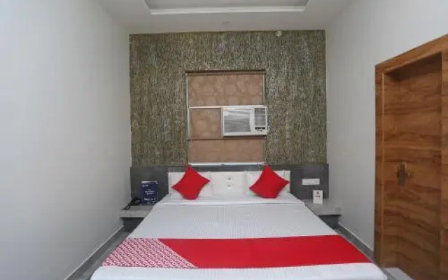 Tandoori Veg Hotel by OYO Rooms