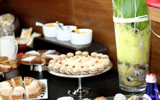 Euro Hotel Residence