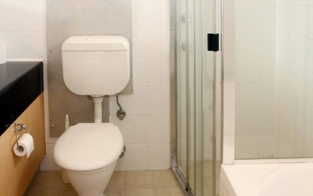 Bay Village Unit 20, 47 Shoal Bay Road,