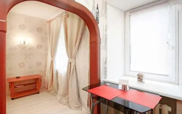 Apartament na Moskovskom 165