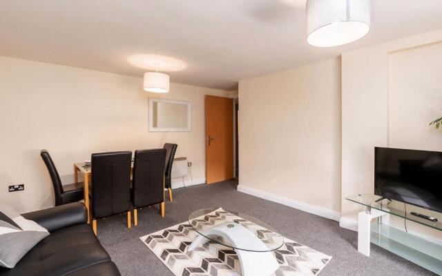 Cosy Apartment & Central Location & Contractors & DSA