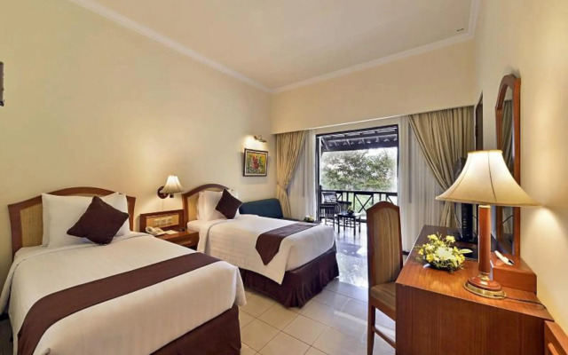 Grand Whiz Hotel Trawas