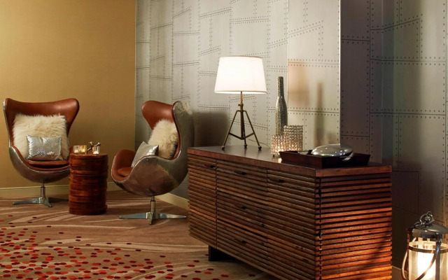 Renaissance St. Louis Airport Hotel