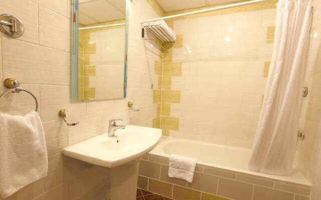 Ezdan Hotel West Bay