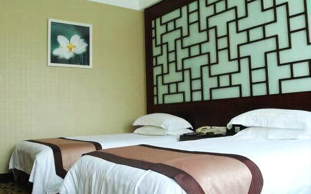 Huangmei Royal Hotel