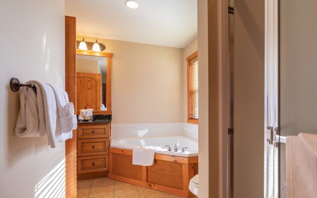 The Lodges at Table Rock Lake by Capital Vacations