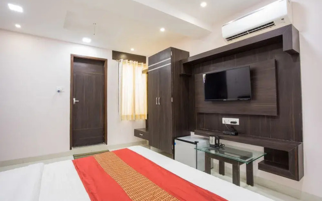 Oyo 8882 Pishori Residency
