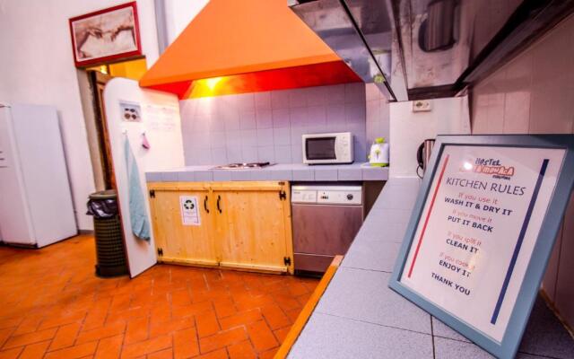 Hostel Santa Monaca