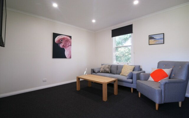 Leichhardt Farm Cottages