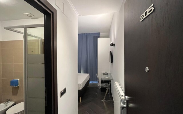 Cloud 9 Hotel