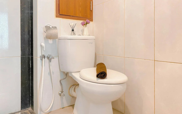 Homey and Restful Studio Grand Kamala Lagoon Apartment