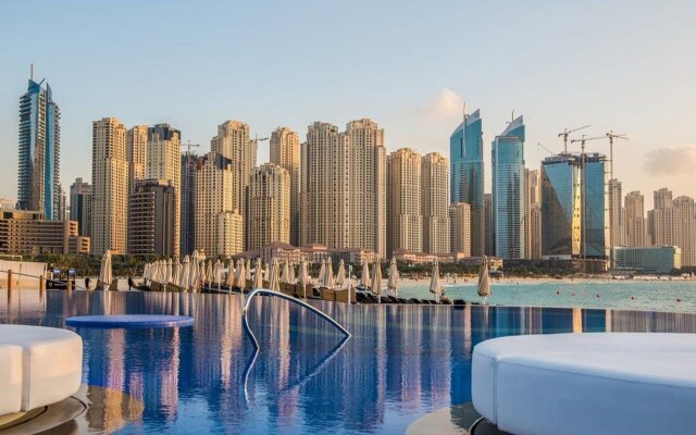 Отель Grand Millennium Dubai