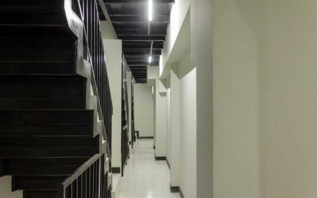 Kamar Keluarga Mahkota 8 By OYO Rooms
