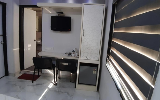 OYO 1483 Hotel Hiland Inn – Guest Rooms – Kolkata