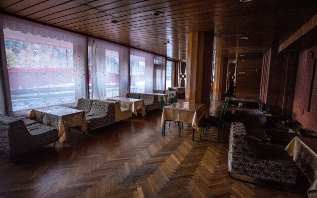 Gornyye Vershiny Hotel