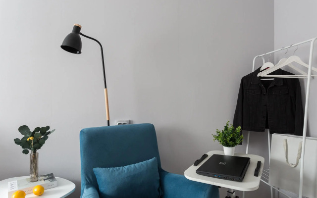 Две Подушки на пер. Огородный, д. 3А