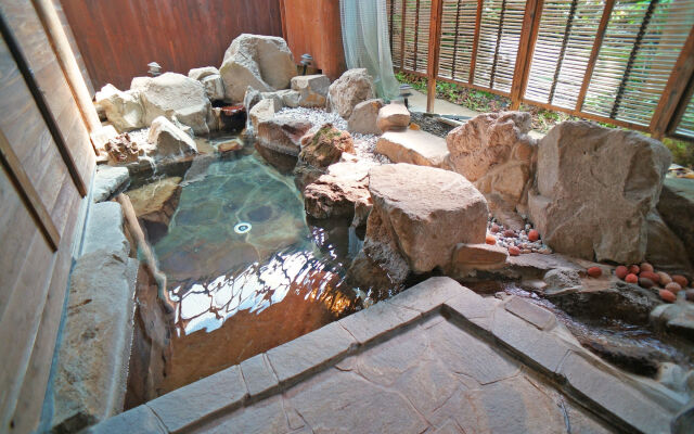 Hot Spring Inn Banya