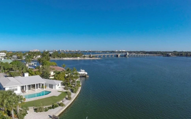 Siesta Key 12 - 4 Br Home