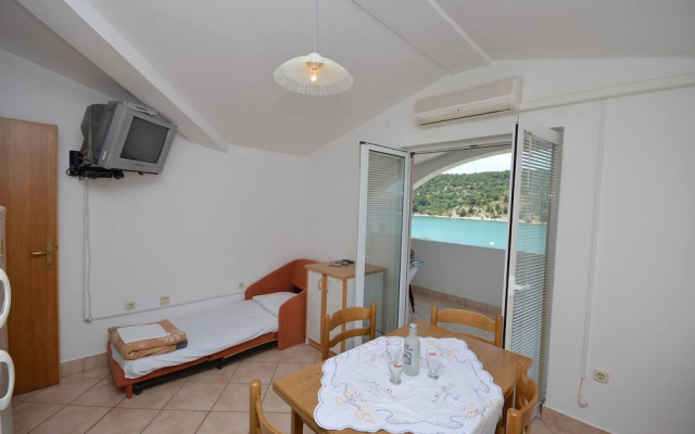 Apartments Zlatko