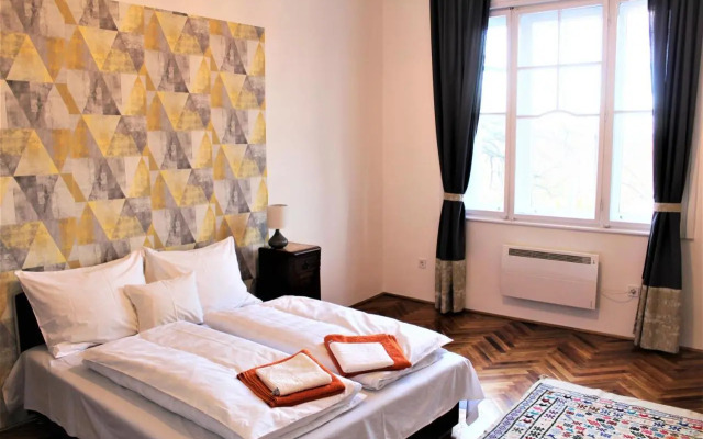Csilla Home Apartman