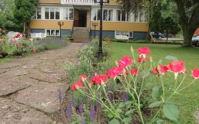 Hagaborg Bed & Breakfast And Hostel