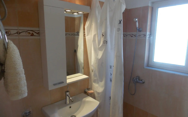 AR Apartments