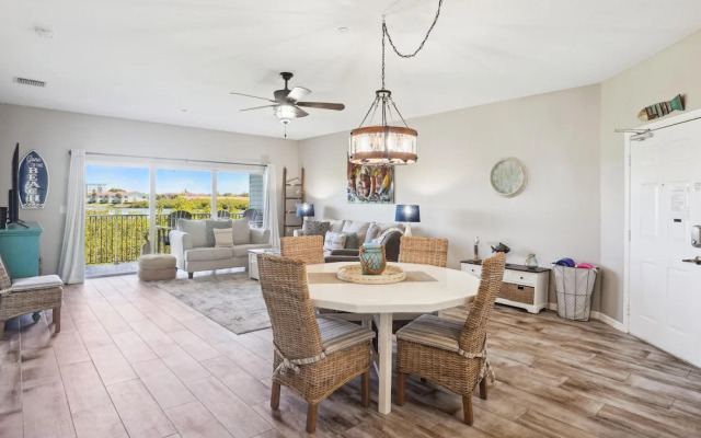Mariner's Pointe 701