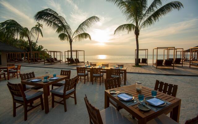 The Residence Maldives at Dhigurah Hotel