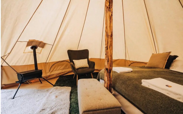 Lake View Cozy Tents