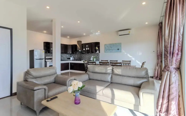 Prime Location  Pool View BBQ V274