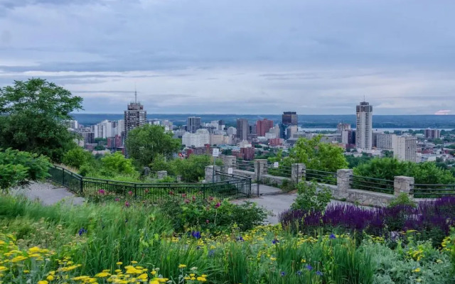 Staybridge Suites Hamilton-Downtown