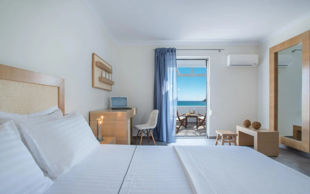 Golden Milos Beach House by Domotel