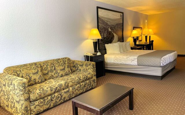 Hill Country Inn & Suites - New Braunfels / Gruene