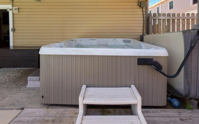 4122 - Blue White Haven