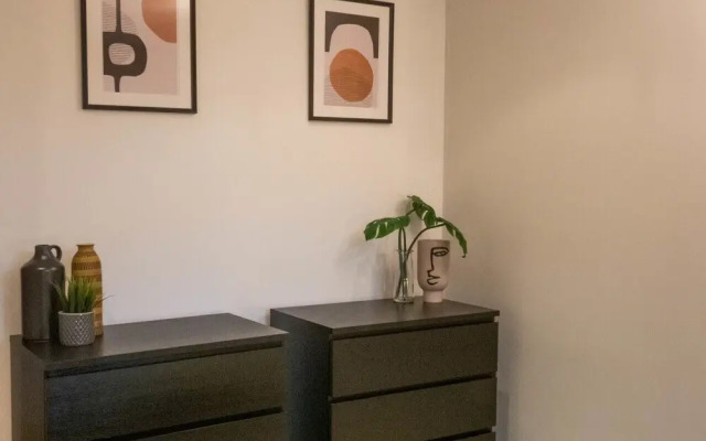 Modern Luxury 2 Bed Apartment