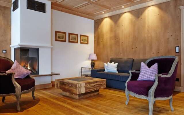 Suite Beech Modern Retreat