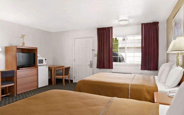 Travelodge by Wyndham Pendleton OR