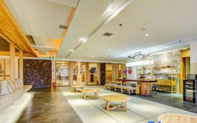 Roman Garden Business Center