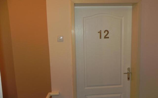 Guest Accommodation Azucki