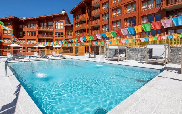 Luxury apartment with Wi-Fi in large ski area Paradiski