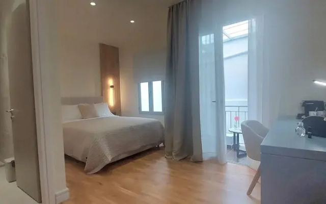 Elite Patras Suites