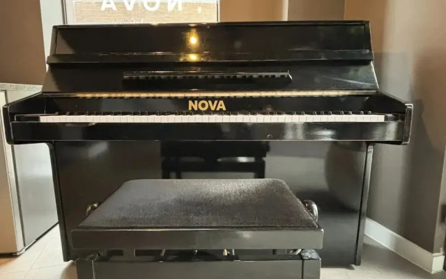 Student Only Nova