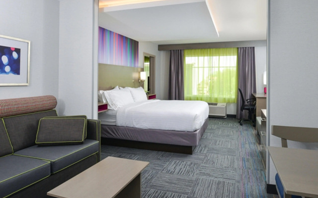 Holiday Inn Express & Suites Shippensburg by IHG