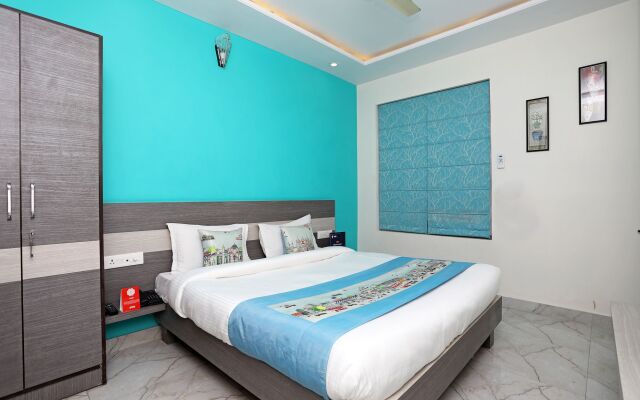 OYO 10228 Hotel Chandramouli