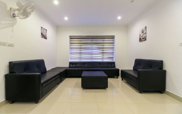 OYO 26990 Hotel Ivory Grande
