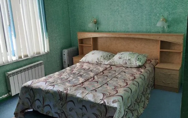 Отель Водолей