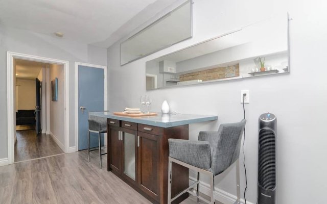 1 Bedroom Loft Style Apartment in Leslieville