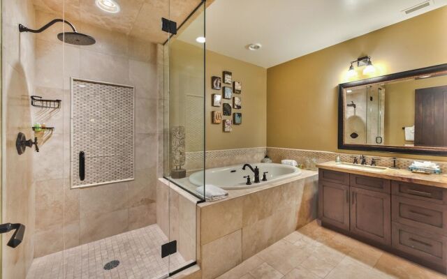 Deer Valley Arrowleaf 302