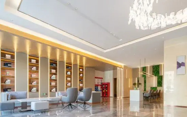 Lavande Hotel (Altay Huali Xuefu Branch)
