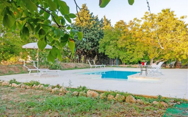 Awesome Home in Contrada Spina With Outdoor Swimming Pool, Wifi and 2 Bedrooms